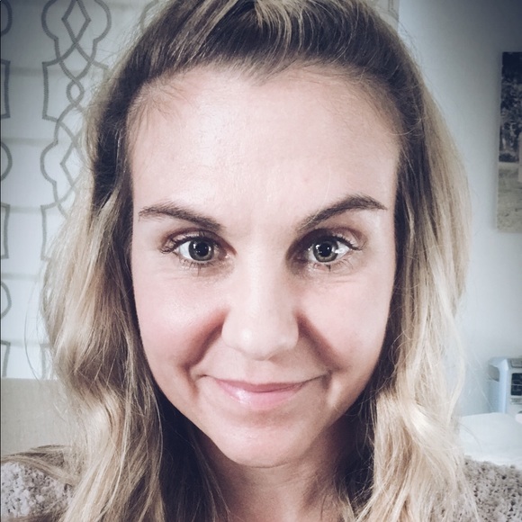 Meet your Posher, Amy - Picture 1 of 1